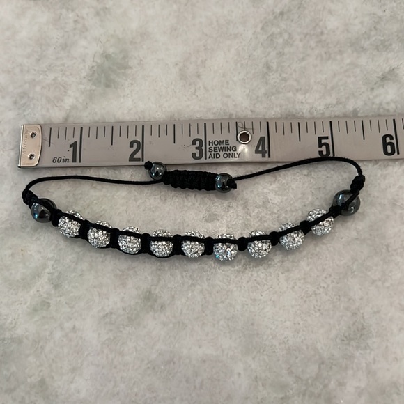 Adjustable glitzy bracelet - Picture 4 of 4